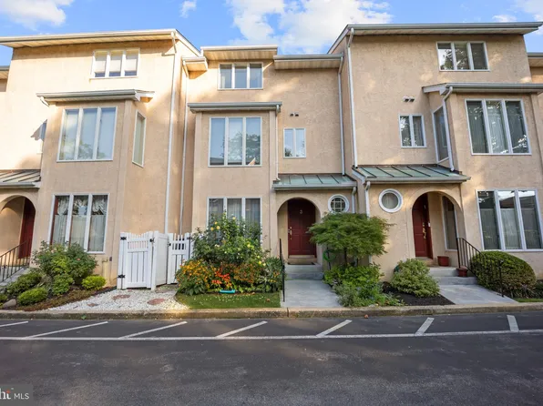 104 Bleddyn Rd #3, Ardmore, PA 19003