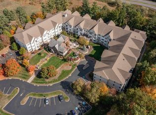 160 Daniel Webster Hwy APT 102, Nashua, NH 03060