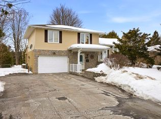 1572 Boyer Rd, Ottawa, ON K1C 1R1