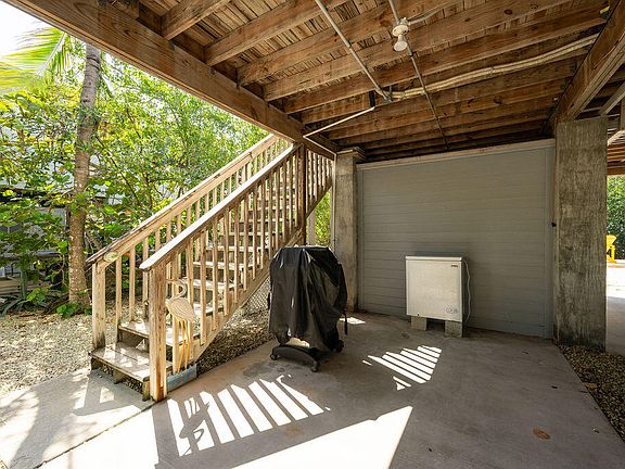 3rd image of 22842 Buccaneer Ln