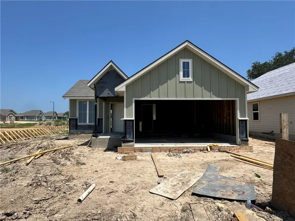 1918 McArthur Ave, Bryan, TX 77803