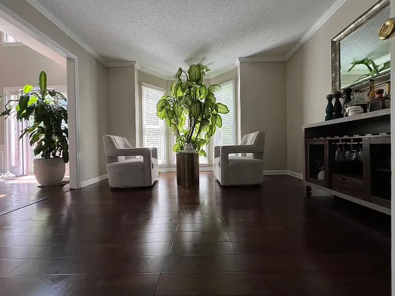 2500 Courts Dr — Photo 7