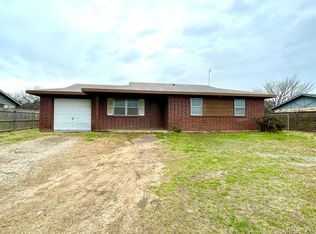 4438 Carter Rd, Ardmore, OK 73401