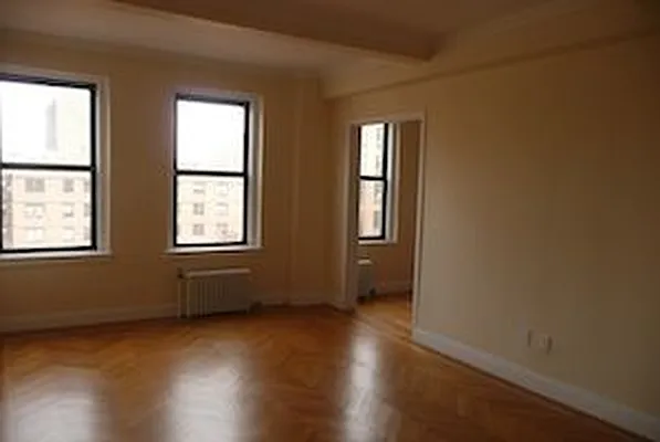 Rented by Douglas Elliman | media 14