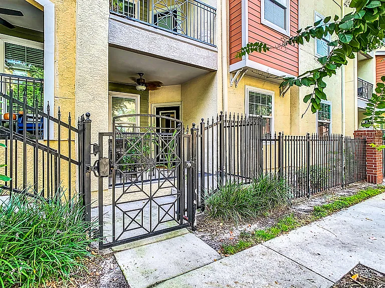 1910 E Palm Ave #11101 — Photo 4
