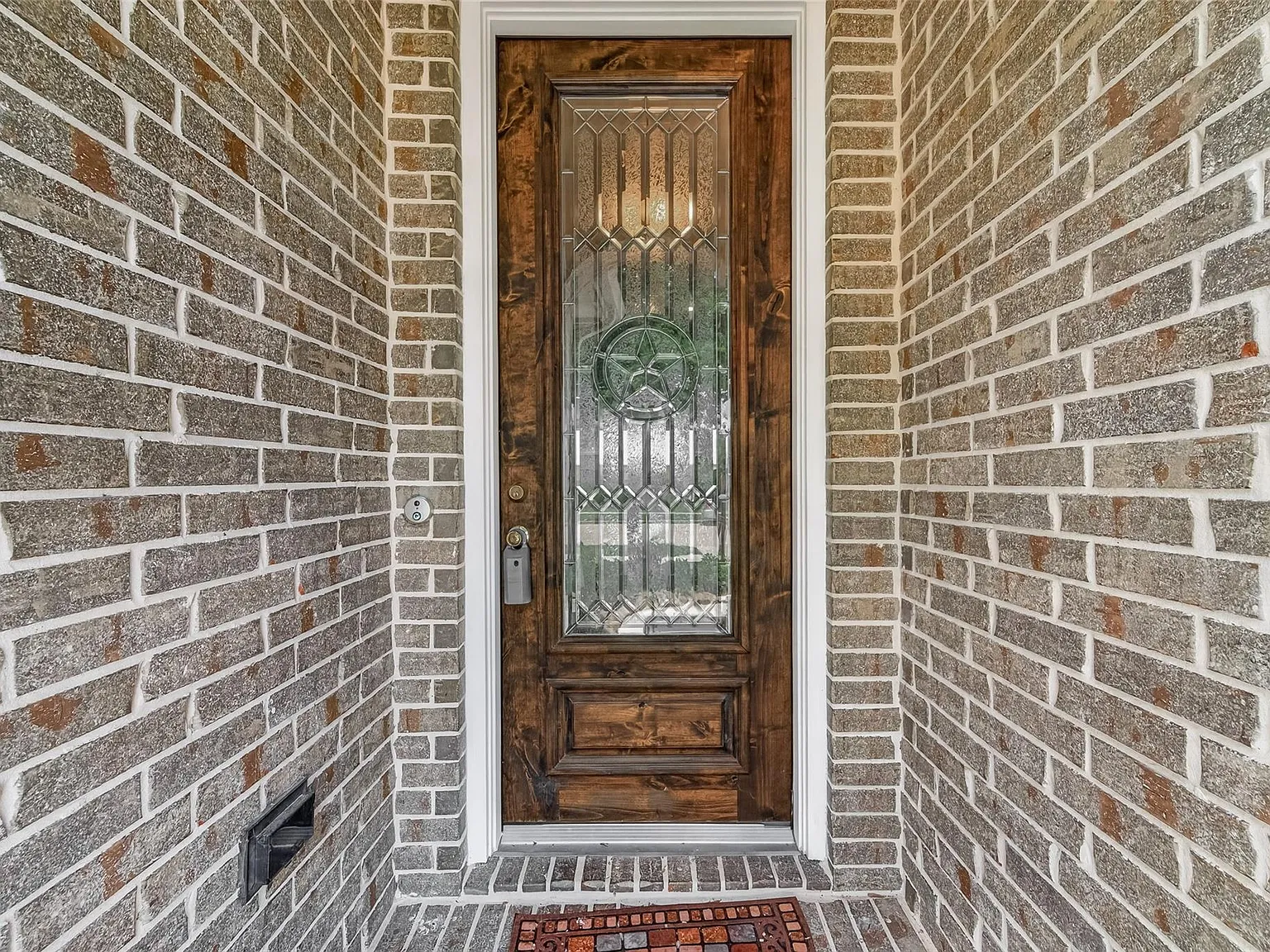4 bed, 3.0 bath, 2940 sqft, $5,000 — Photo 4