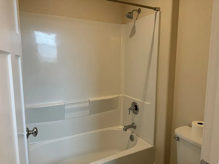 14343 Sherman Blvd — Photo 33