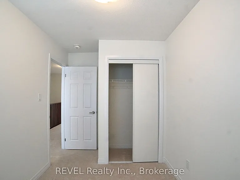 11 Lilac Ln — Photo 15