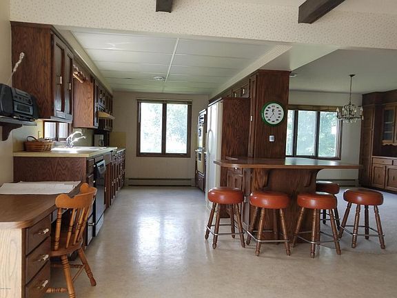 2nd image of 51098 350th St