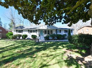 403 Boxwood Dr, Greensboro, NC 27410