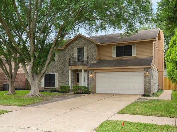3rd image of 1318 Hollowood Ln