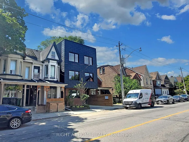 798 Dovercourt Rd #2 — Photo 25