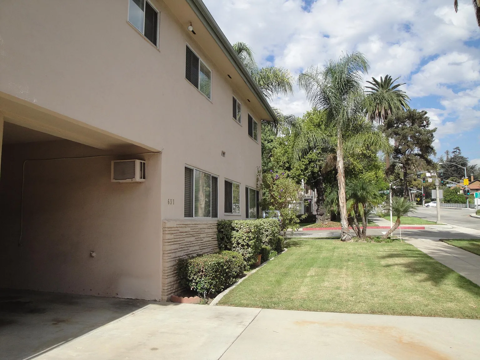 2 bed, 1175 sqft, $2,795 — Photo 2