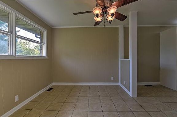 5th image of 2605 Rockwell Pl