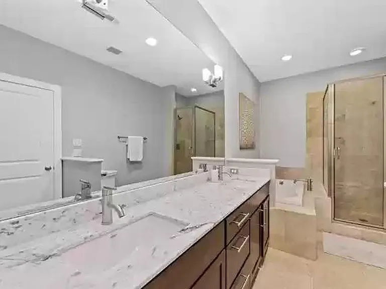 5711 Ross Ave #9 — Photo 12