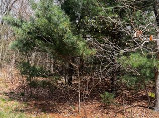 298 E Towering Oaks Cir, Muskegon, MI 49442