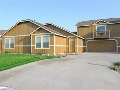 6508 Enzian Falls Dr, Pasco, WA, 99301