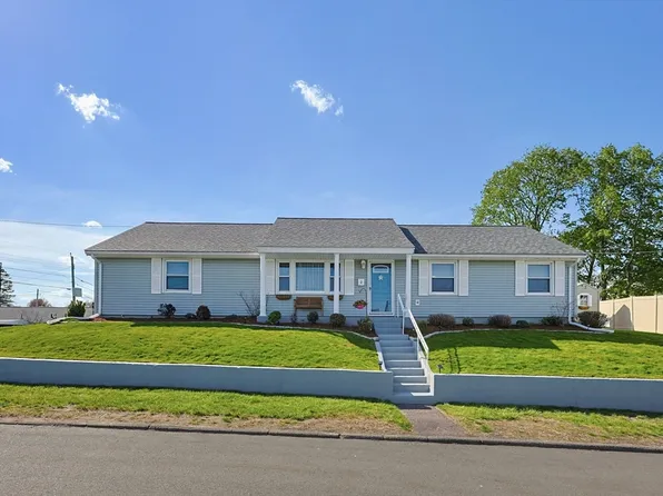 2 Theresa Rd, Stoneham, MA 02180