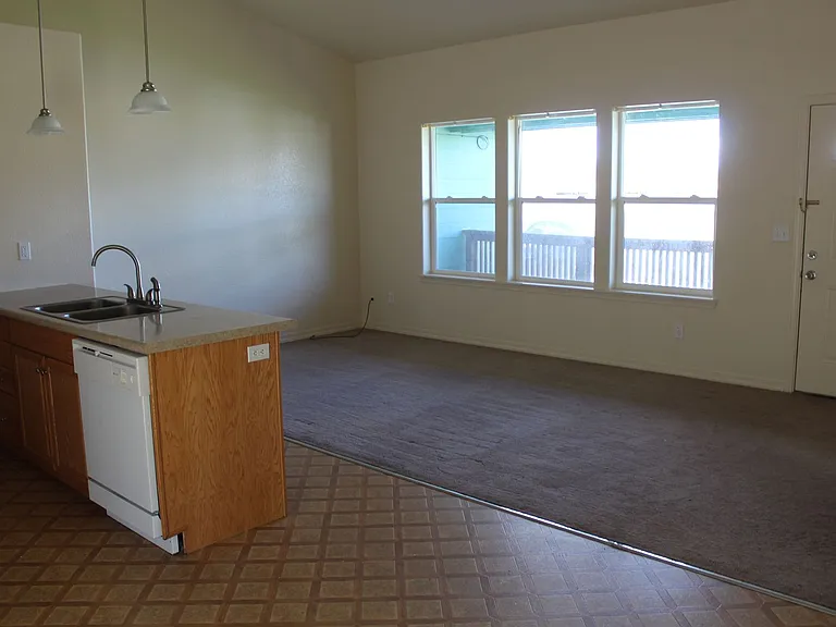 304 Willow St — Photo 30