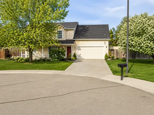123 E Chapparosa Ct, Kuna, ID 83634