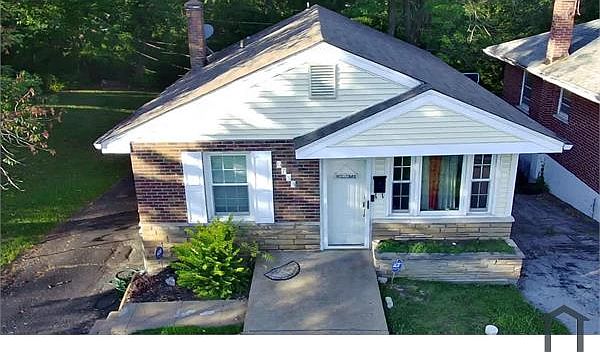 1st image of 6733 Kenwood Dr