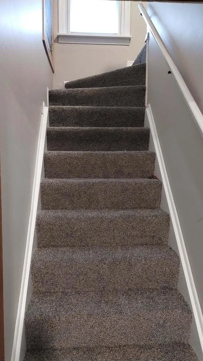 Carpet and walls leading to the second floor - 11812 Brookfield Ave