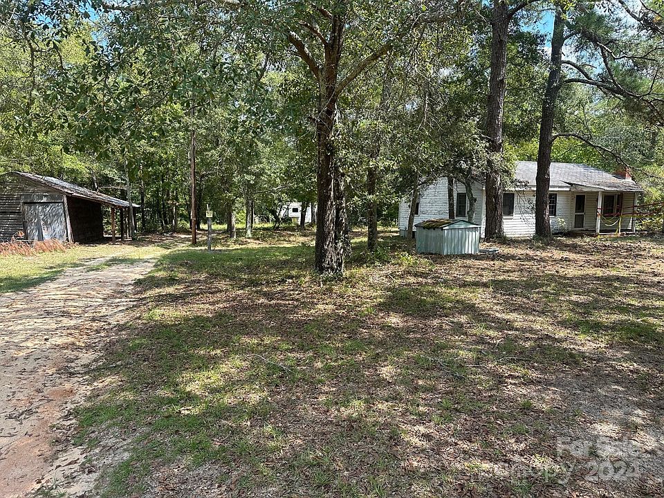 1st image of 28 Bywood Dr