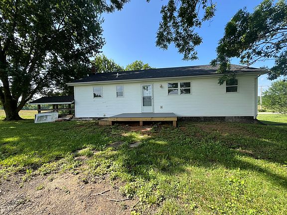 4th image of 3824 Hickory Nut Rd