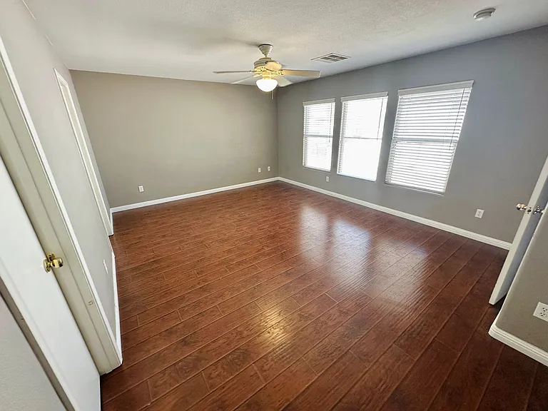 7989 Hilltop Windmill St — Photo 7