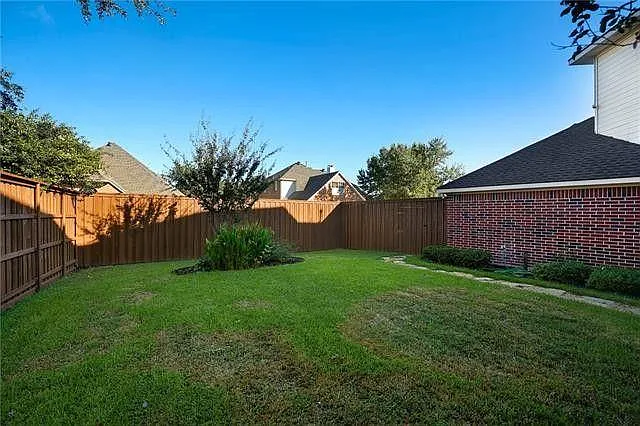 1340 Coral Dr — Photo 27