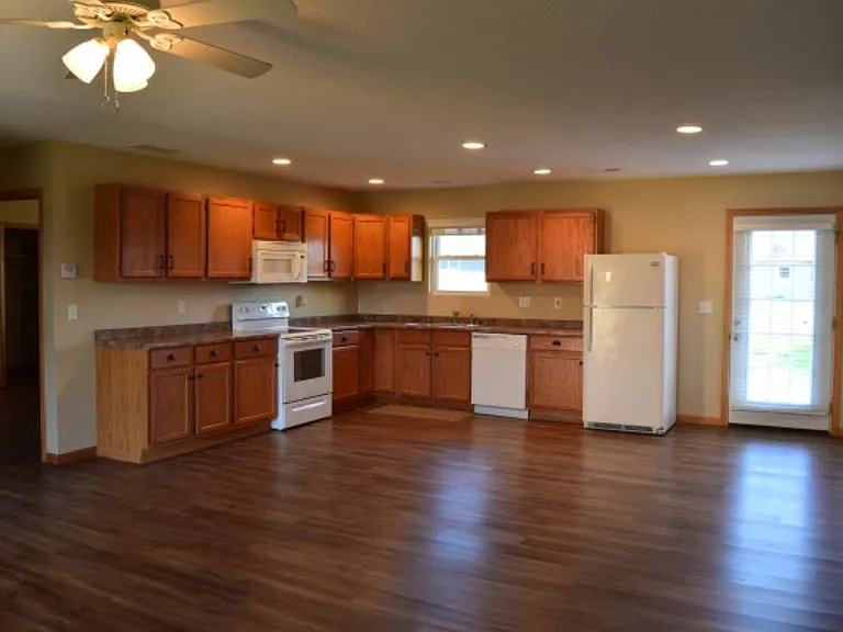 1219 Red Wheat Dr — Photo 2