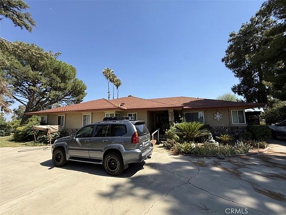 4th image of 7701 Reynolds Ave