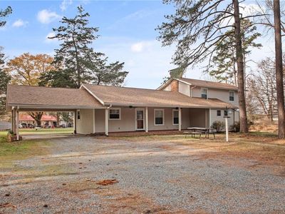 4135&4139 Pleasant Garden Rd, Greensboro, NC, 27406