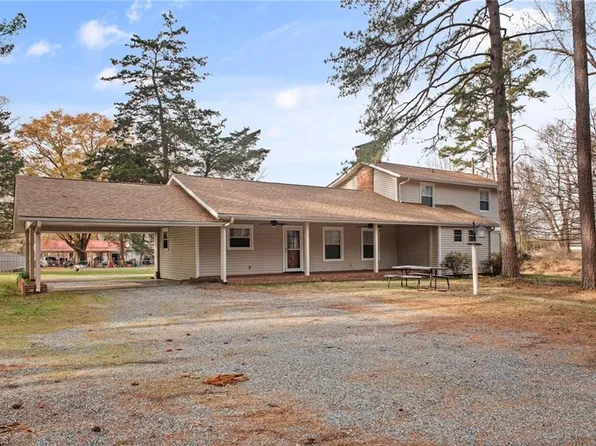 4135&4139 Pleasant Garden Rd, Greensboro, NC 27406