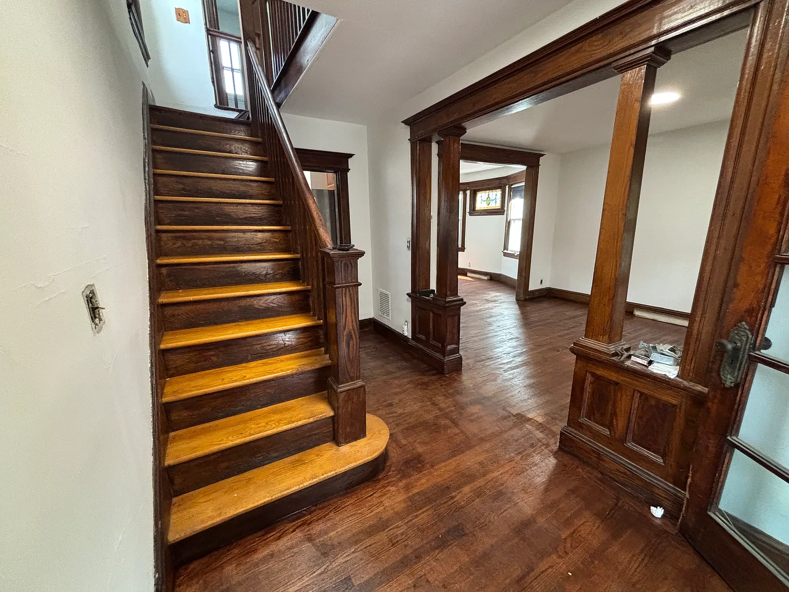 3 bed, 1200 sqft, $3,600 — Photo 2