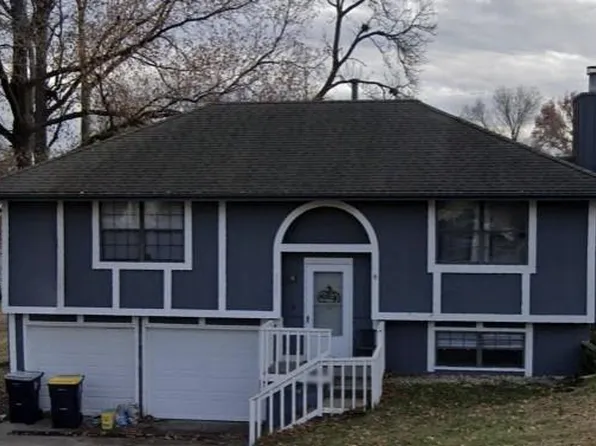 5209 NE 46th St, Kansas City, MO 64117