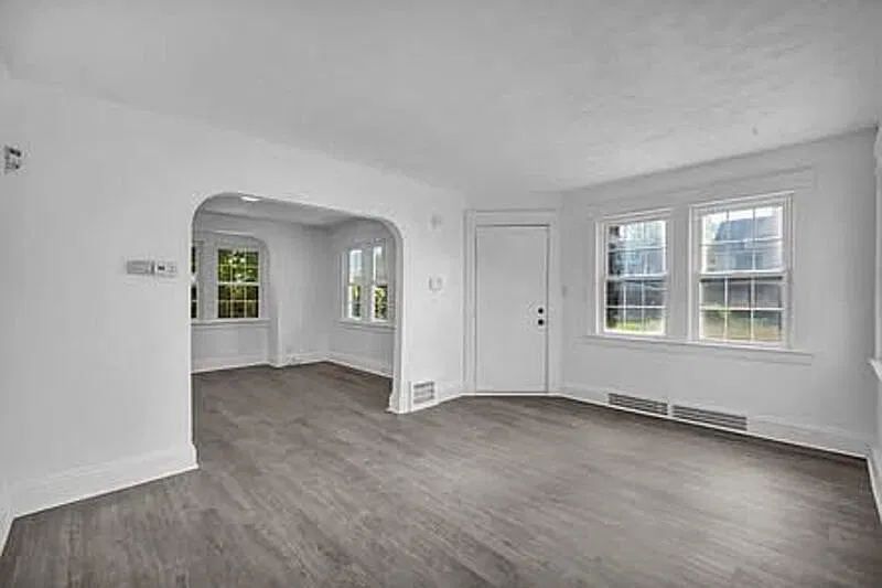 3 bed, 2.5 bath, 1334 sqft, $1,500 — Photo 2