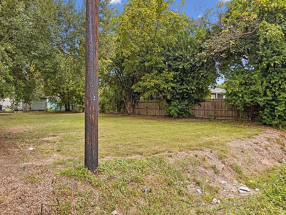 5th image of 117 Zachary St
