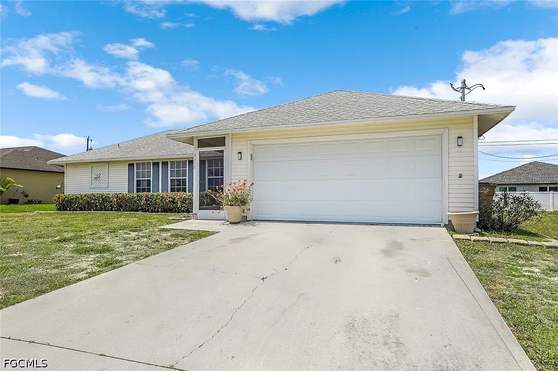 3 bed, 2.0 bath, 1232 sqft, $1,850 — Photo 2