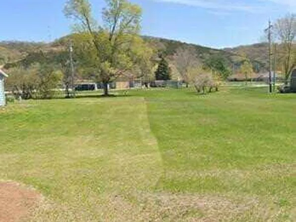000 South FREMONT STREET, Prairie Du Chien, WI 53821