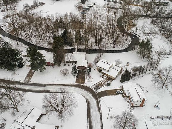 5th image of 6777 Brookwood Dr SW