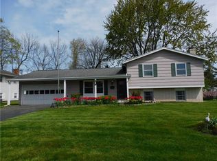 54 Alderwood Ln, Rochester, NY 14615