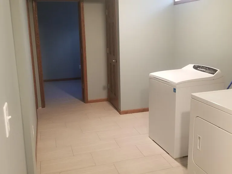 washer dryer in unit
