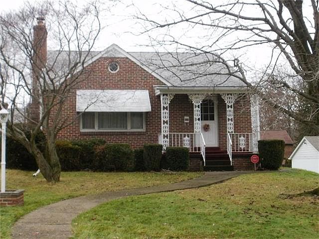 1st image of 515 E Clen Moore Blvd