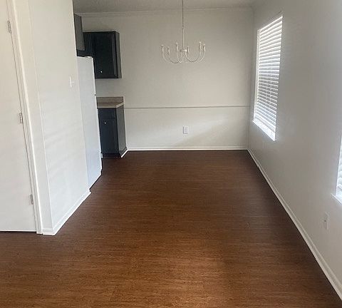5th image of 301 Warren Dr #1002