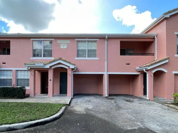 112 SW Peacock Blvd APT 7-205, Port Saint Lucie, FL 34986