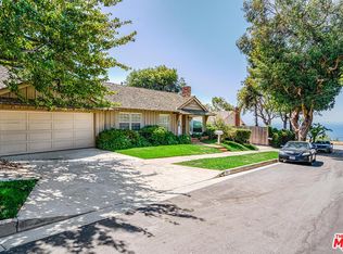 300 Lombard Ave, Pacific Palisades, CA 90272