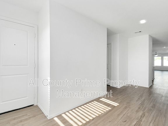 5th image of 7511 Birch Harvest Dr