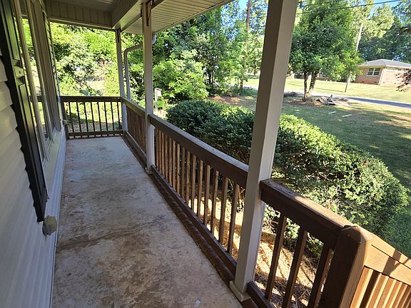 2nd image of 3816 Farrhill Rd