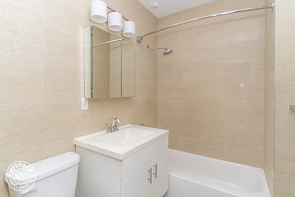 Rented by MySpaceNYC | media 28